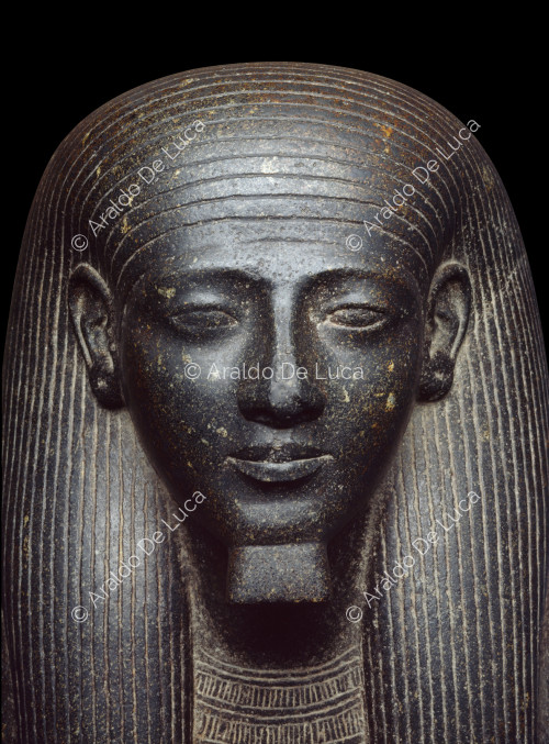 Mumienförmiger Sarkophag von Psusenne I.
