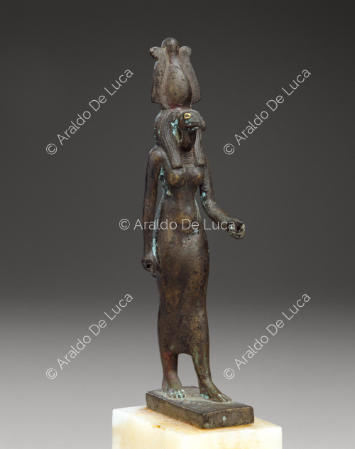 Estatuilla de bronce de la diosa Nekhbet