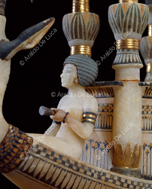 Tesoro de Tutankamón. Dársena con barca
