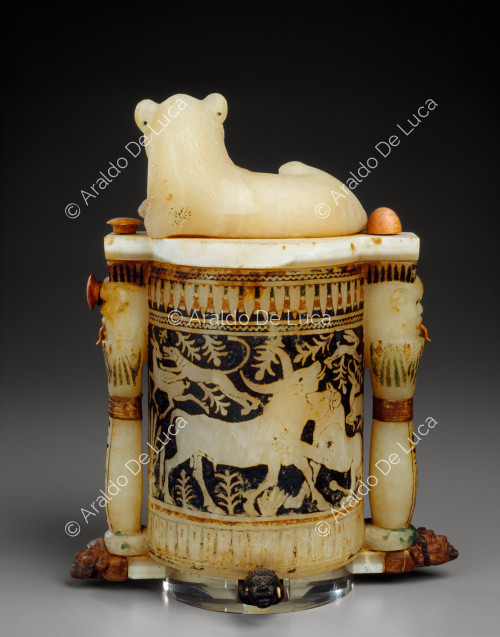 Treasure of Tutankhamun. Ointment jar with lion