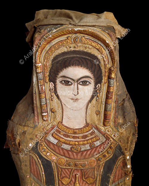 Momia-retrato de una figura femenina
