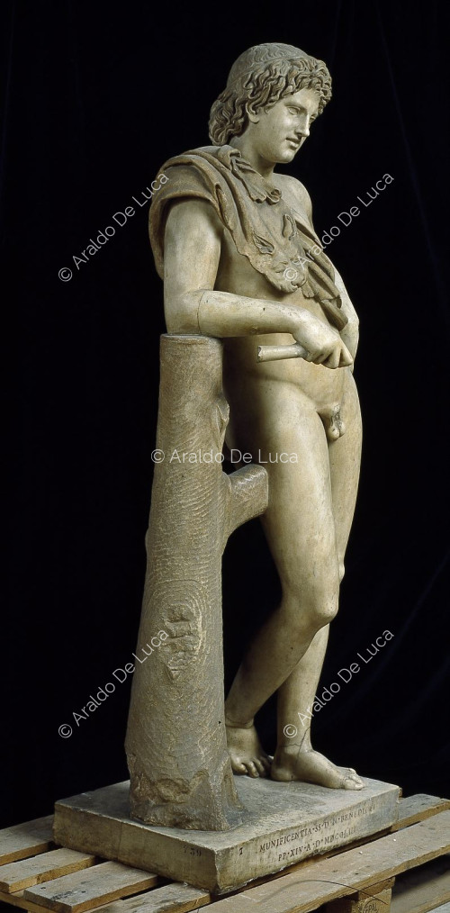 Statue eines Satyrs