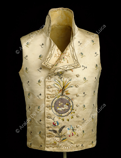 Silk waistcoat with embroidery