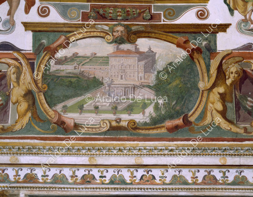 Blick auf die Villa Medici von der Stadtseite aus