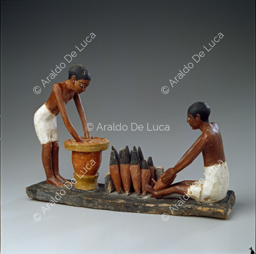 Model depicting the preparation of bread and beer