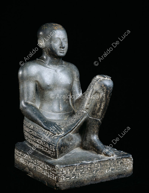 Statue of Vizier Hor