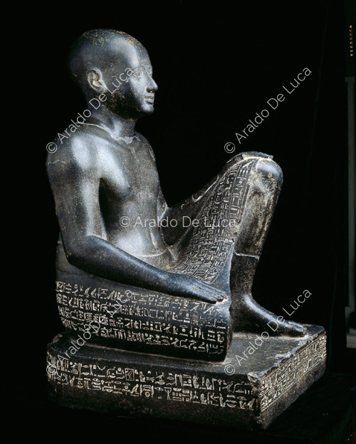 Statue of Vizier Hor