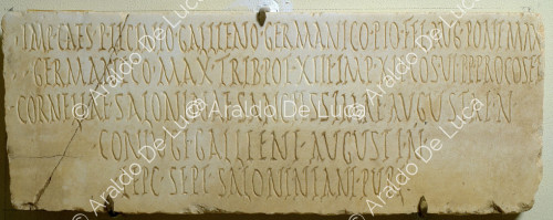 Iscrizione commemorativa dell'imperatore Galeno