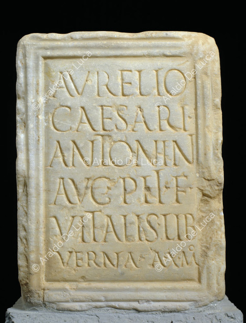 Inscripción conmemorativa del emperador Caracalla