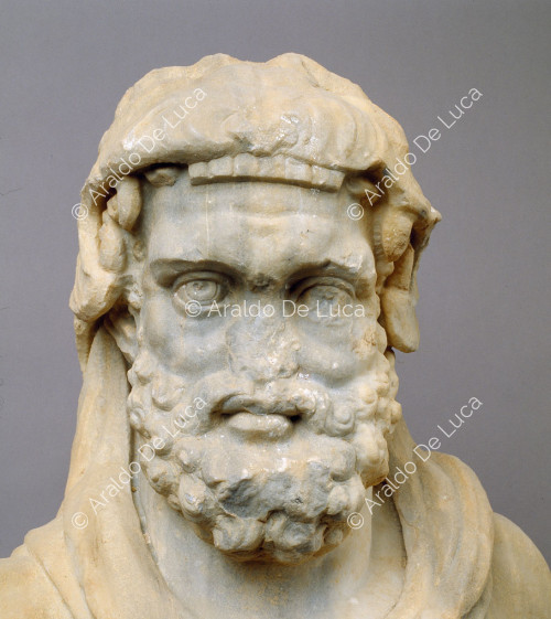 Statue des Herkules. Detail des Kopfes