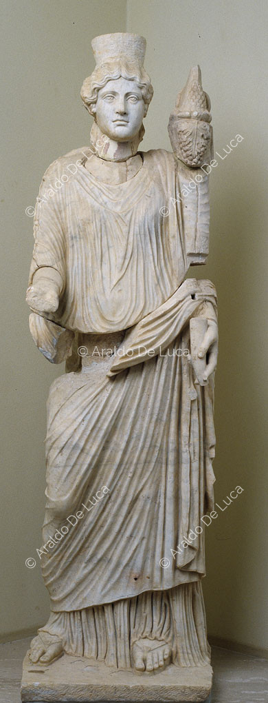Statua di Iside-Tyche