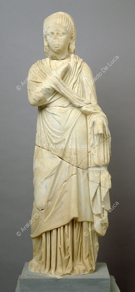 Estatua femenina