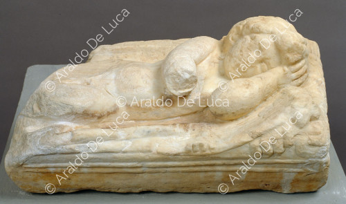 Statua di Cupido dormiente