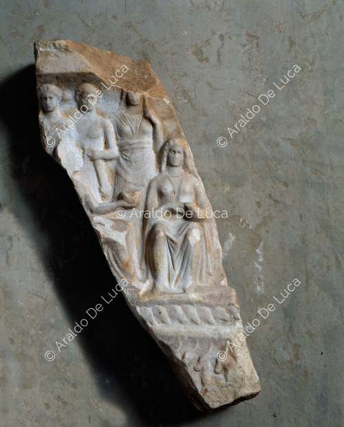 Frammento di rilievo con divinità  libiche