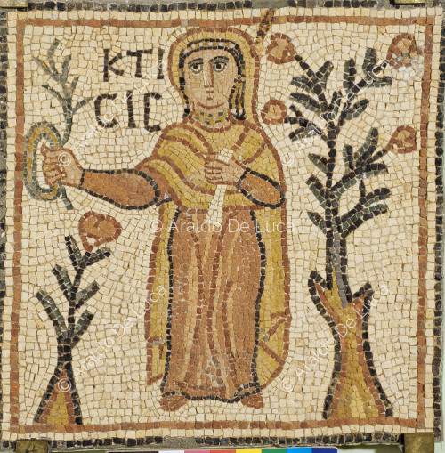 Mosaico policromo con Ktisis