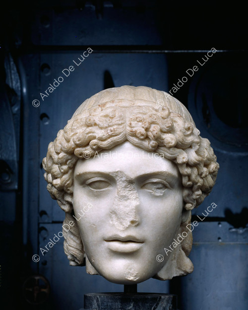 Kassel-type Apollo, copy of the Parnopios by Phidias