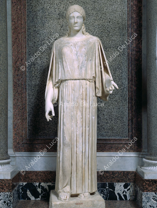 Copia di statua da modello di stile severo