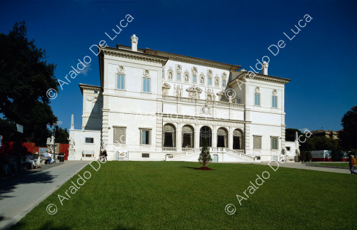 Vue extérieure de la Villa Borghese