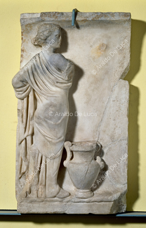 Fragment of sarcophagus with Iphigenia