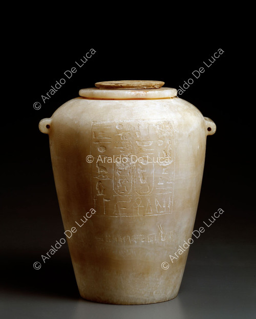 Vaso in calcite di Hatshepsut