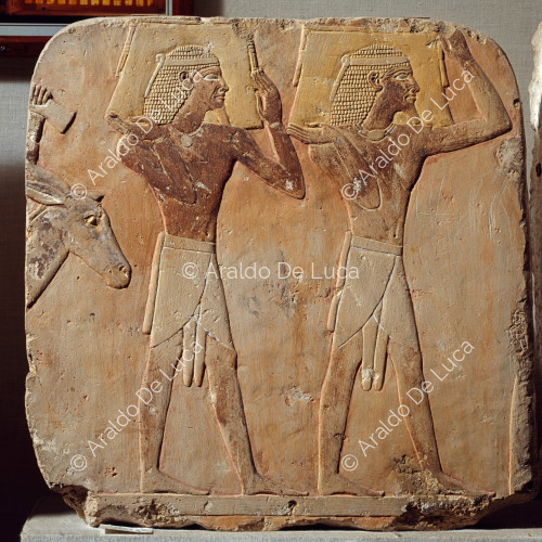Fragmente des Reliefs mit der von Hatschepsut angeordneten Reise nach Punt