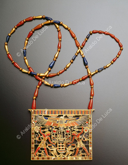 Necklace with breastplate in the name of Amenemhat III