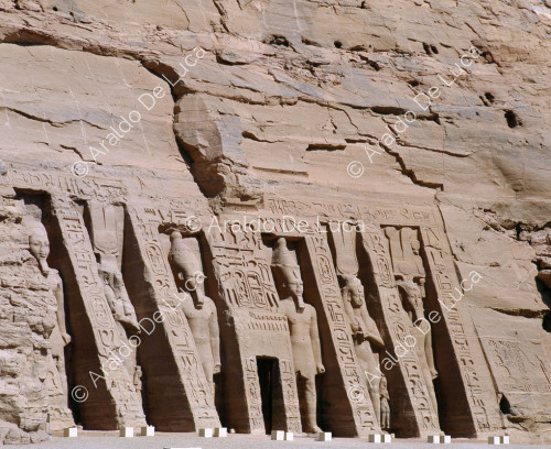 Außenansicht des Tempels der Hathor und Nefertari (Detail)