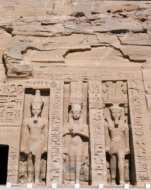 Tempel der Nefertari außen