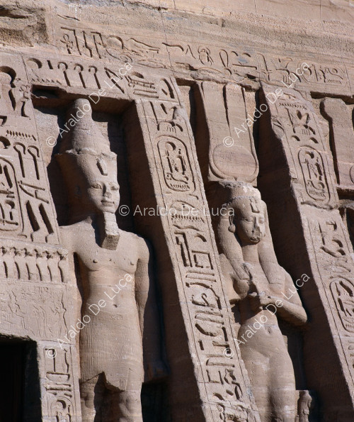 Extérieur du temple d'Hathor et de Néfertari (détail)