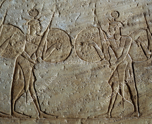 Battaglia di Qadesh: concilio di guerra di Ramesse II con sue guardie del corpo di Shardan