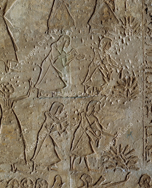 Muro de la batalla de Qadesh. Los escribas cuentan las manos cortadas de los cautivos hititas
