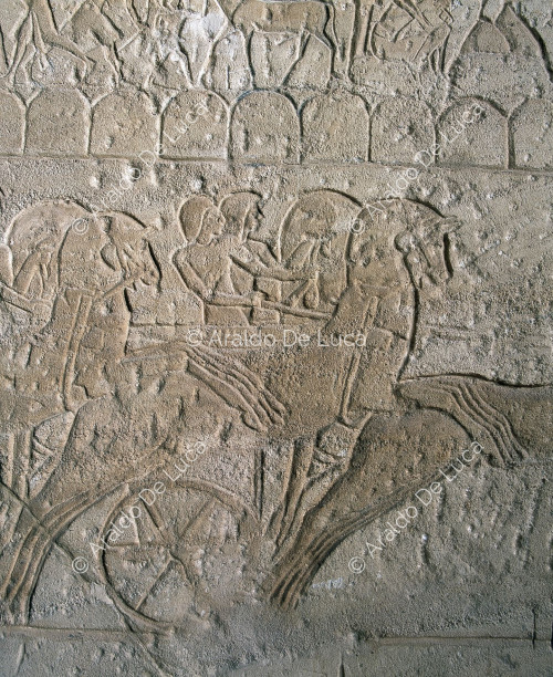 Schlacht von Qadesh: Detail mit Kutschern und Pferden