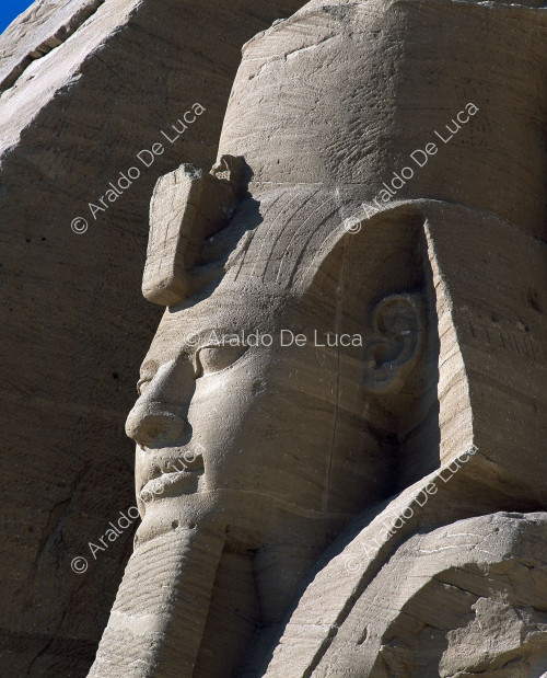 Fachada del Gran Templo de Abu Simbel: detalle de uno de los colosos
