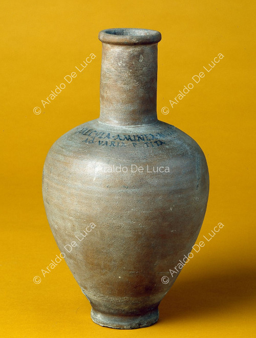 Amphora from Pompeii for medicines