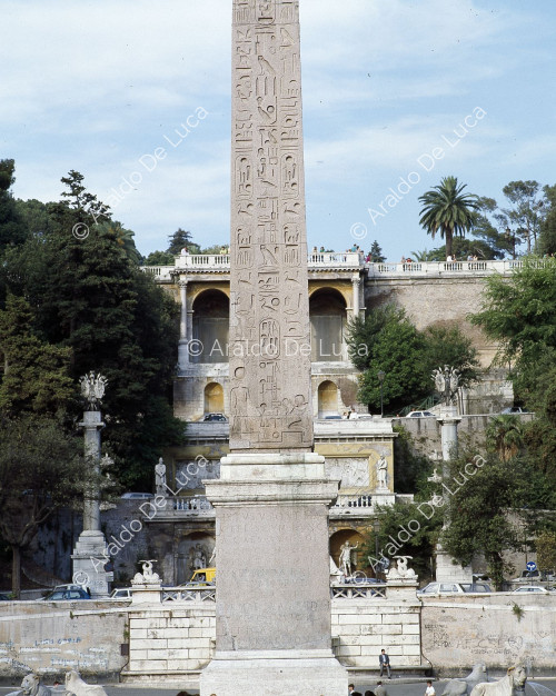 L'obelisco di Ramesse II in piazza del Popolo
