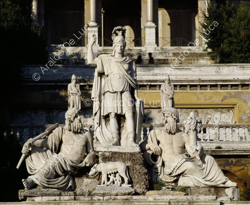 Fontaine des Lions sur la Piazza del Popolo