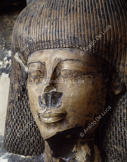Male face (Khamehat or Imhotep)