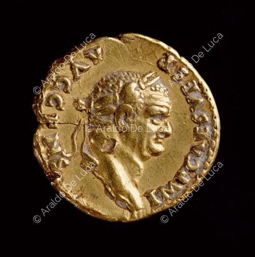 Tête de Vespasien, Aurelium impérial de Vespasien
