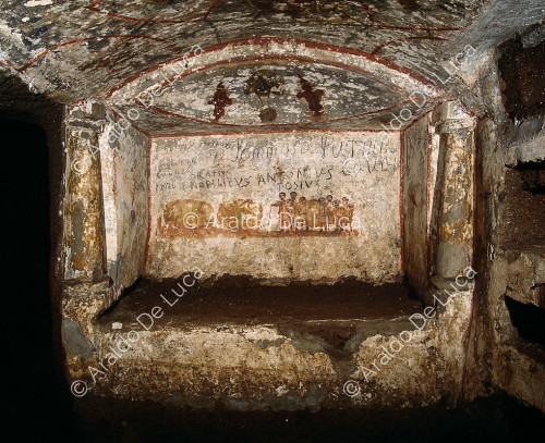 Innenraum eines Grabmals