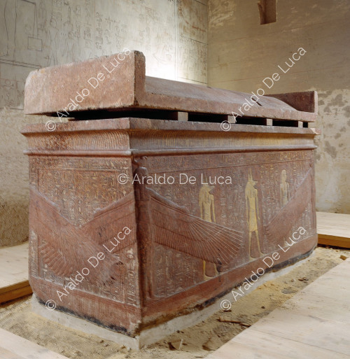 Sarcofago di Horemheb: Selkis, Nephthys, Imseti, Anubis und Duamutef.