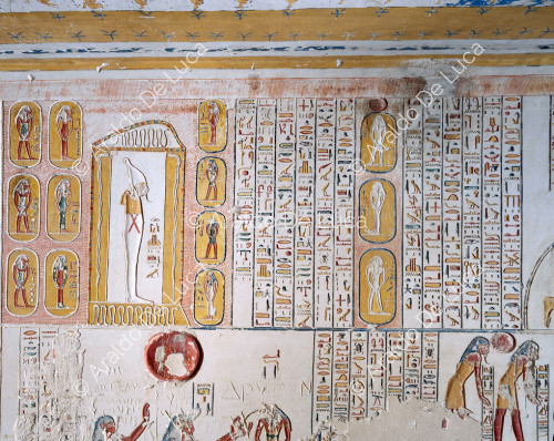 Höhlenbuch: Osiris in einer Kapelle umgeben von Höhlengöttern
