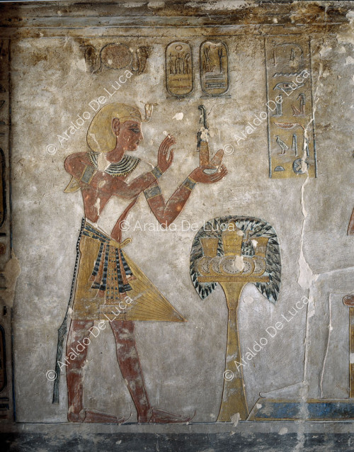 Ramesse III offers the Maat ad Osiride