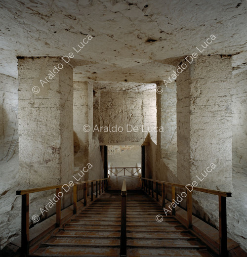 Accesso alla camera funeraria di Ramesse IX