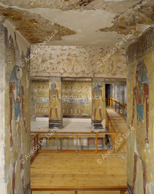 Salle du sarcophage de Tausert