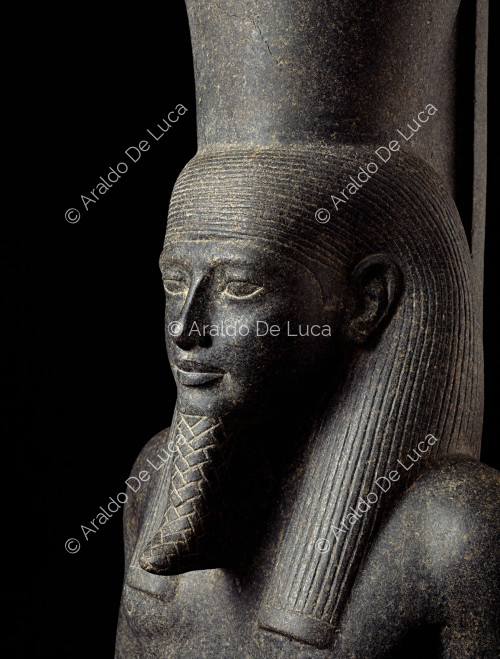 Horemheb in front of Atum, detail of the face of the god Atum