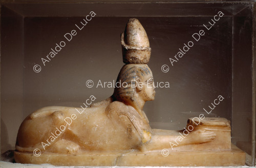 Sphinx aus der Schatzkammer des Tutanchamun.