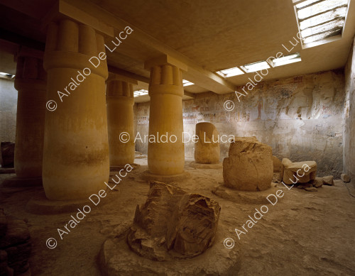 Vue de la salle hypostyle de la tombe de Ramose