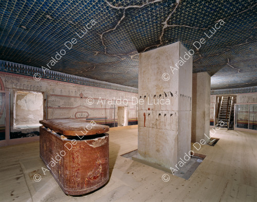 Veduta generale della camera funeraria di Thutmosis III