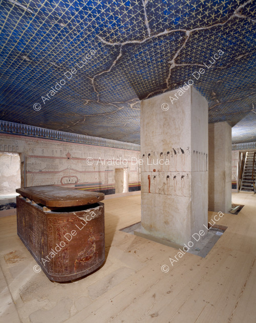 Vue générale de la chambre funéraire de Thoutmosis III