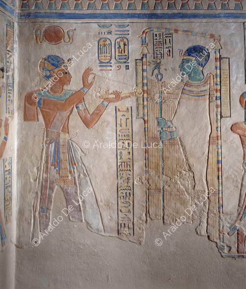  Ramsés III en presencia de Ptah